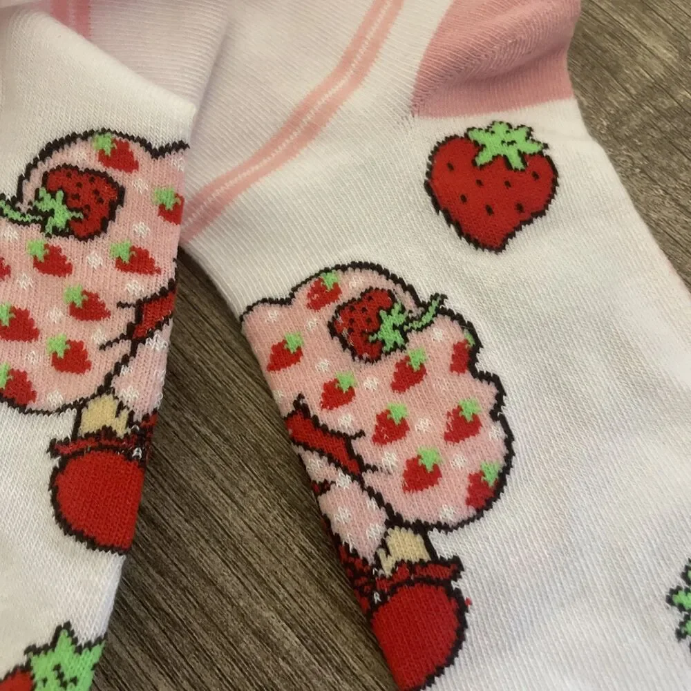 Strawberry Shortcake Quarter Crew Socks Women’s 9-14 1 Pair